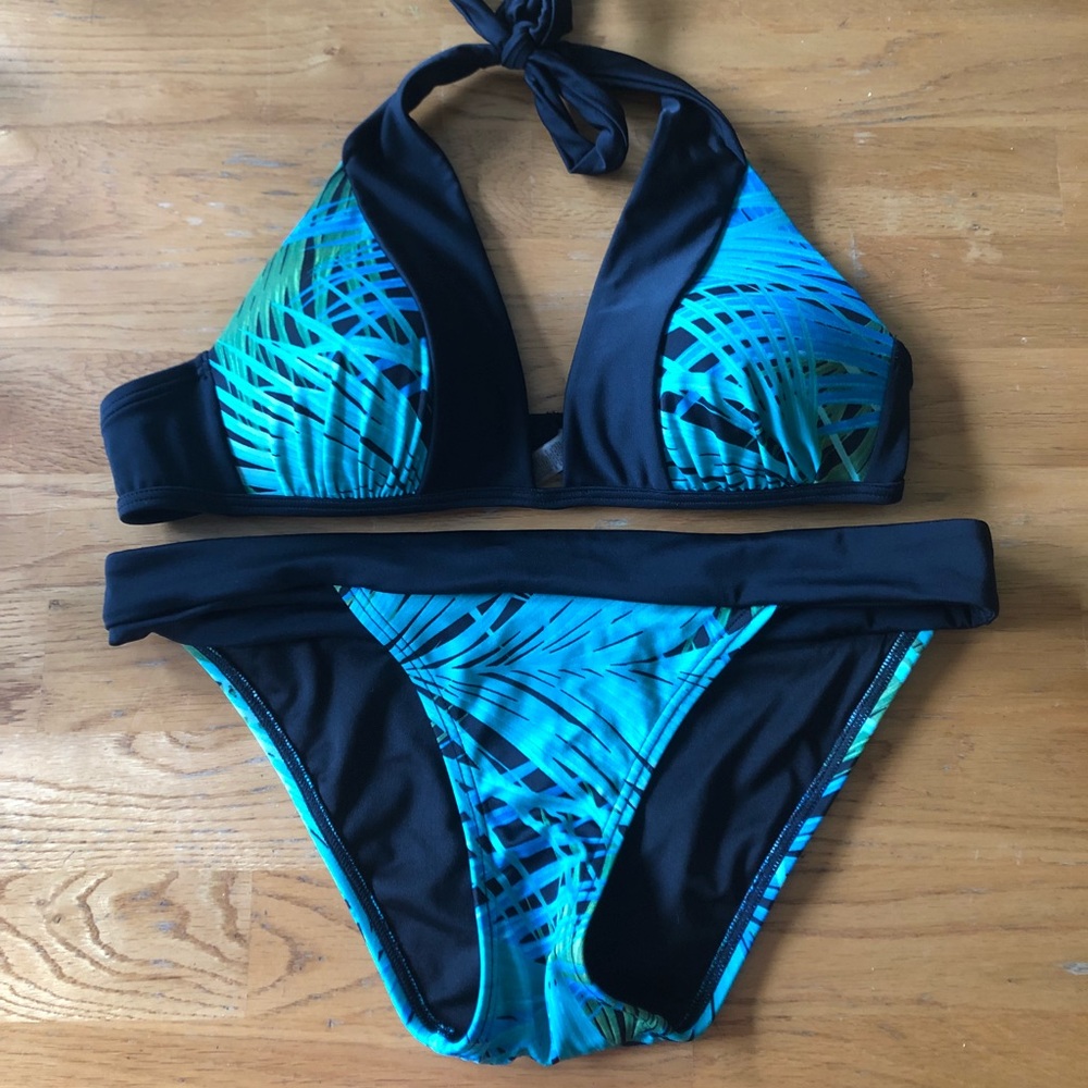 Victoria’s Secret 2 Piece Bathing Suit